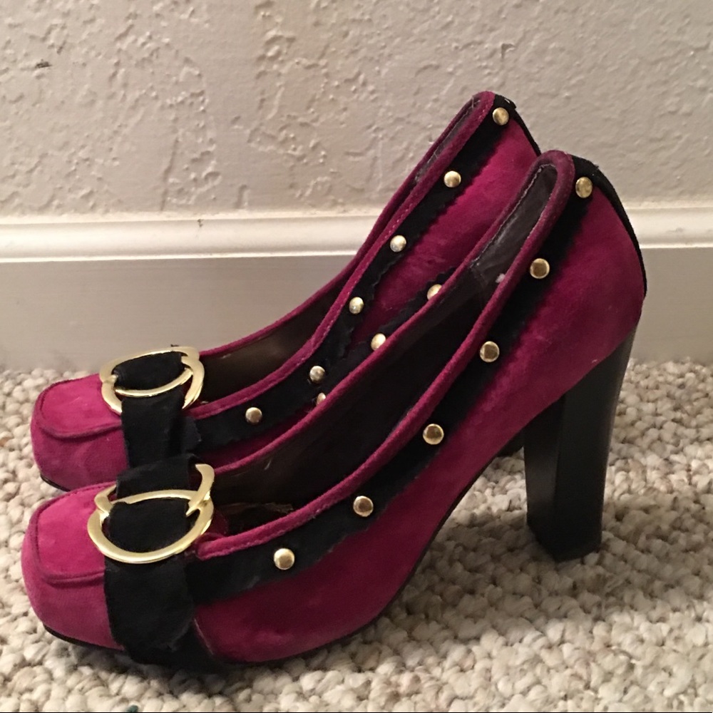 Lovable naughty monkey heels
